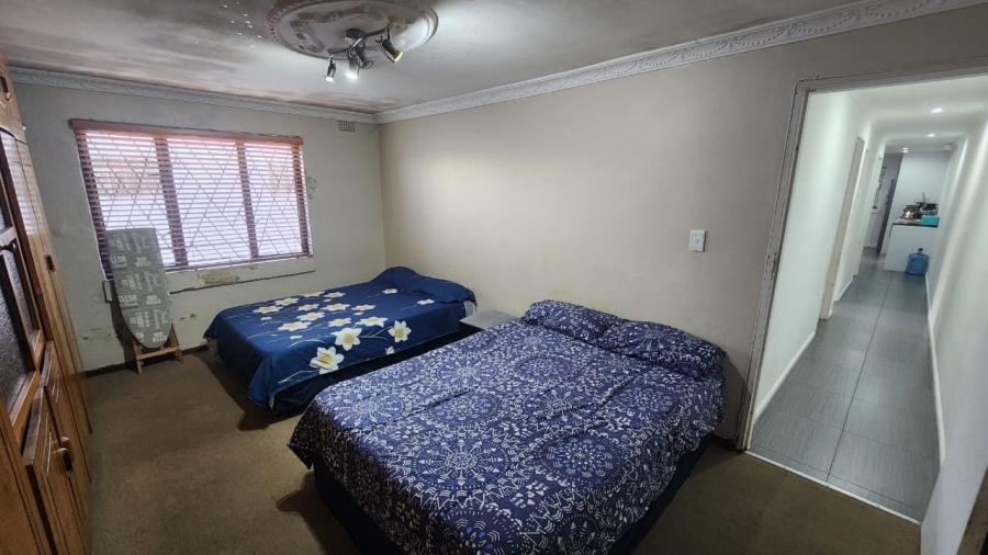 4 Bedroom Property for Sale in Portlands Western Cape